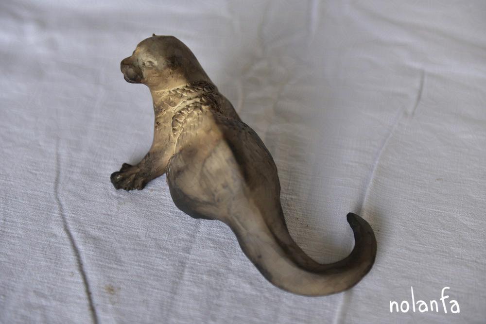 otter: top left