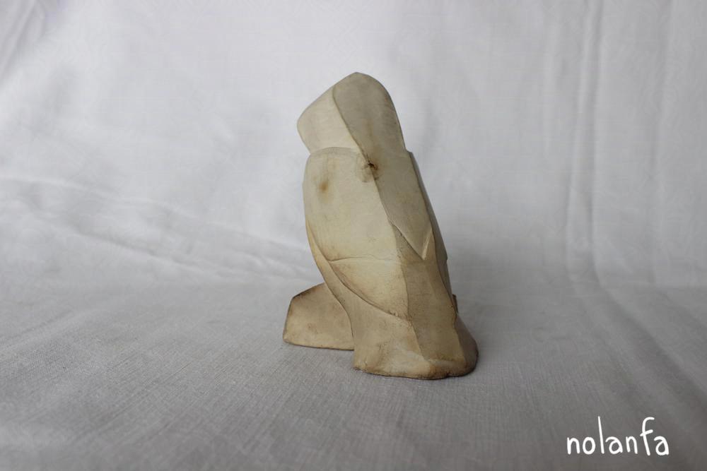 owl A standing: back