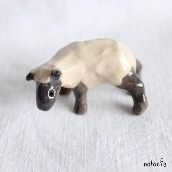 micro sheep white on black