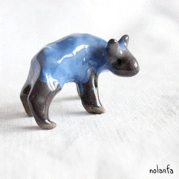 micro sheep blue on black