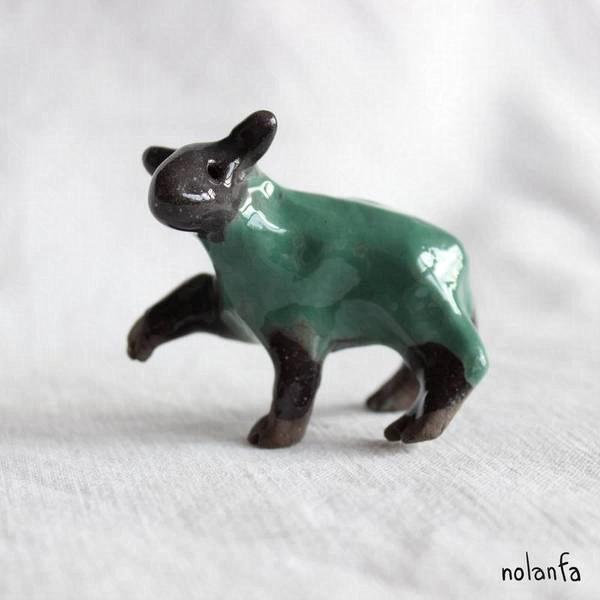 micro sheep dark green on black