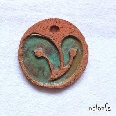 owl glazed green medaillon