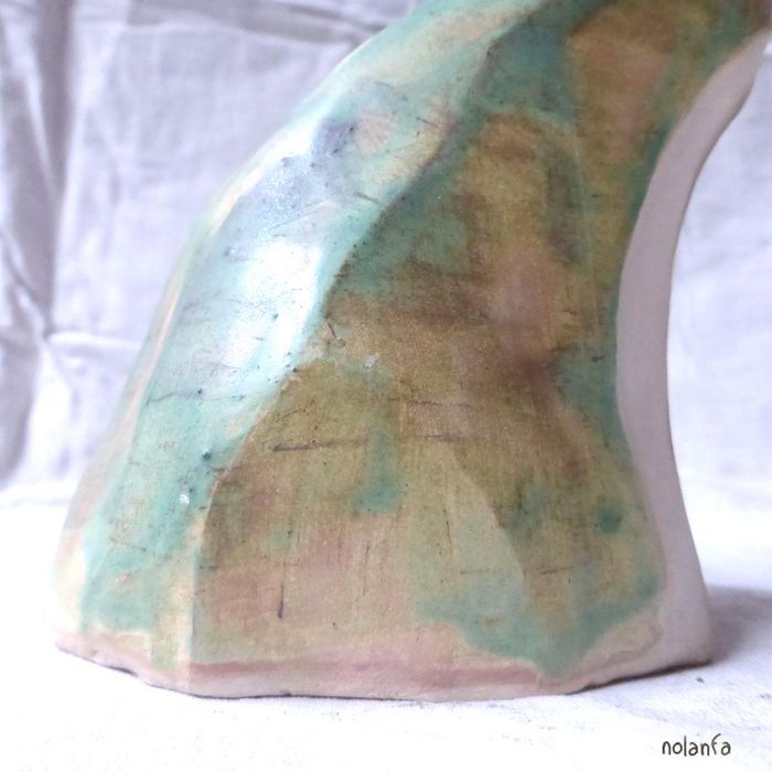 medium hare, geometric