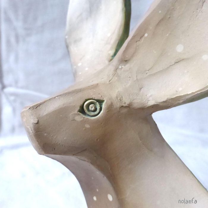 medium hare, geometric