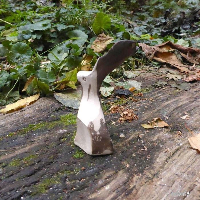 small smoked hare, geometric